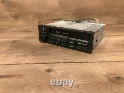 Bmw E34 E30 E32 318i Cm5903l Indash Lecteur De Cassette Radio Am Fm Tape Stereo Oem